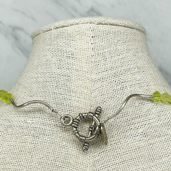 Silver Tone Curve Green Beaded Necklace - Picture 3 of 6